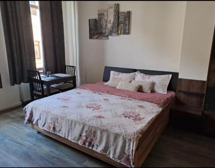 Bistro Centru Vechi Craiova Hotel Kültér fotó